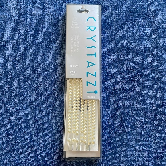 Assorted crafting pearls, new - Picture 4 of 5